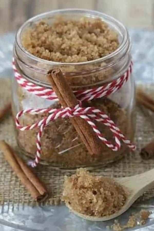 DIY CINNAMON SUGAR SCRUB