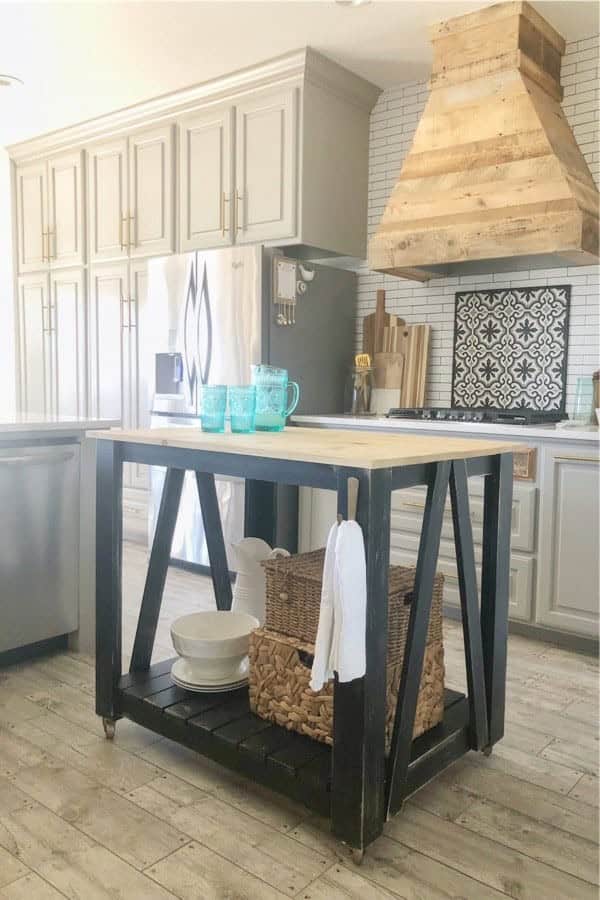 DIY Modern Farmhouse Kitchen Cart