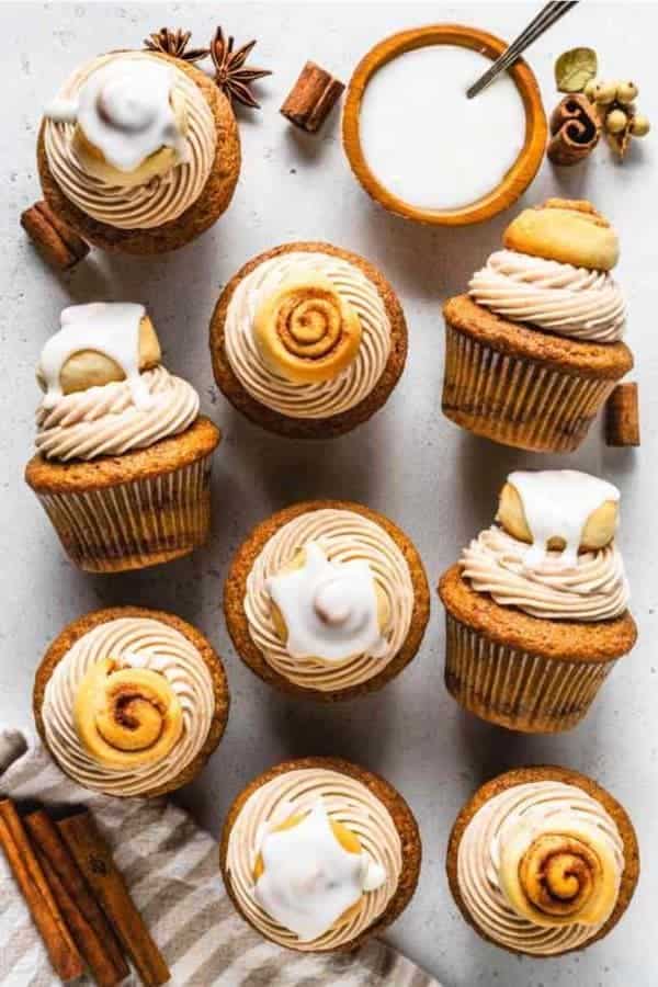 Cinnamon Roll Cupcakes