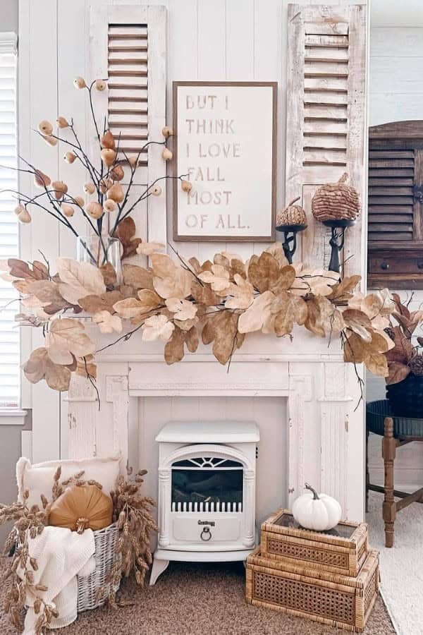 COZY COTTAGE MANTEL