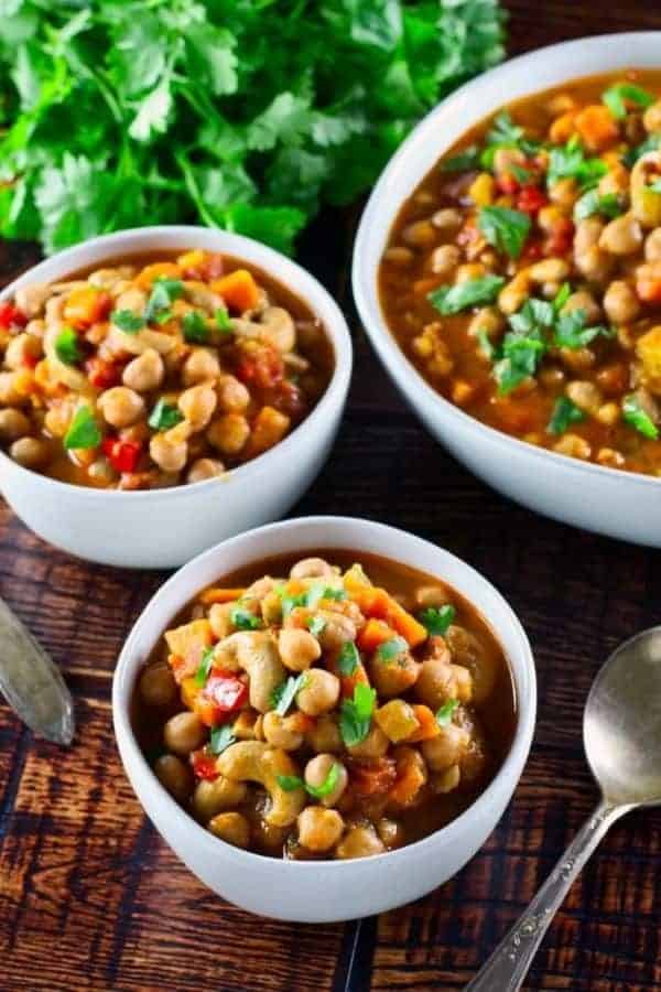 MEDITERRANEAN CHICKPEA CHILI