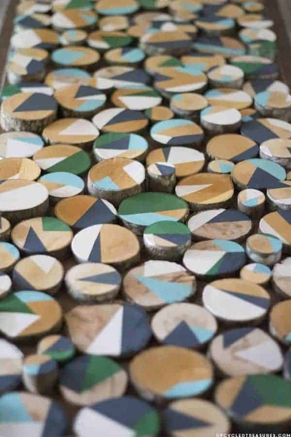 GEOMETRIC PAINTED WOOD SLICES