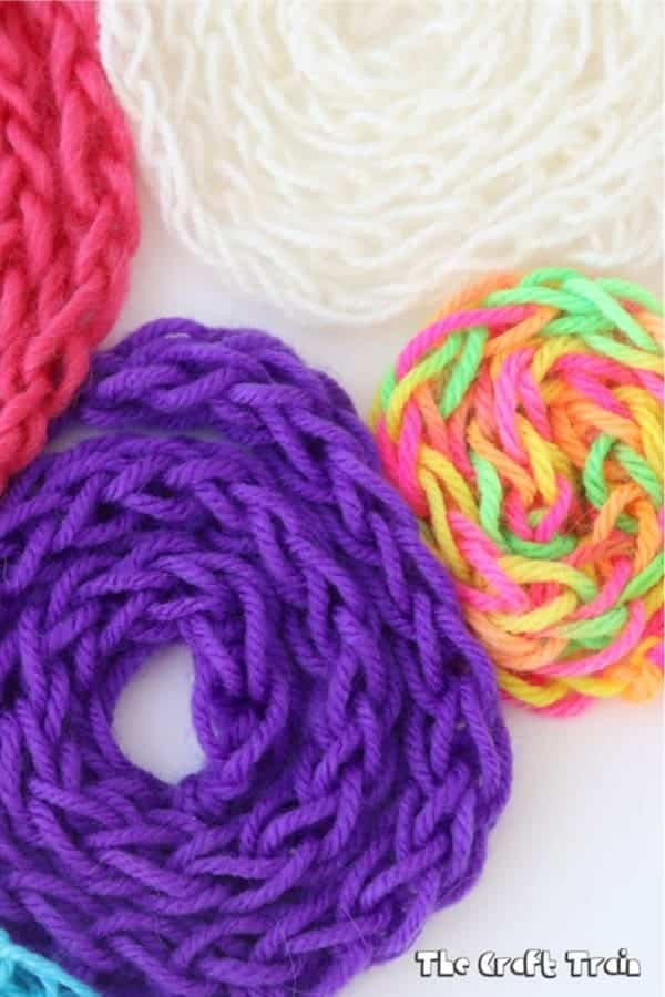 Finger Knitting Yarn Craft For Kids