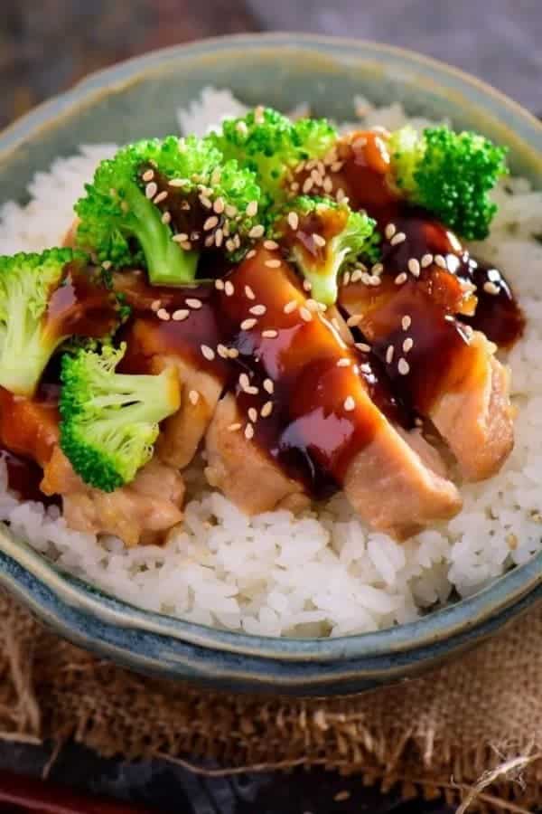 TERIYAKI CHICKEN AND BROCCOLI STIR FRY