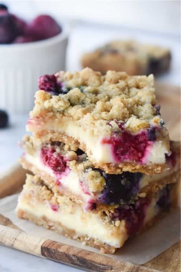 Blueberry Crumble Cream Cheese Bars