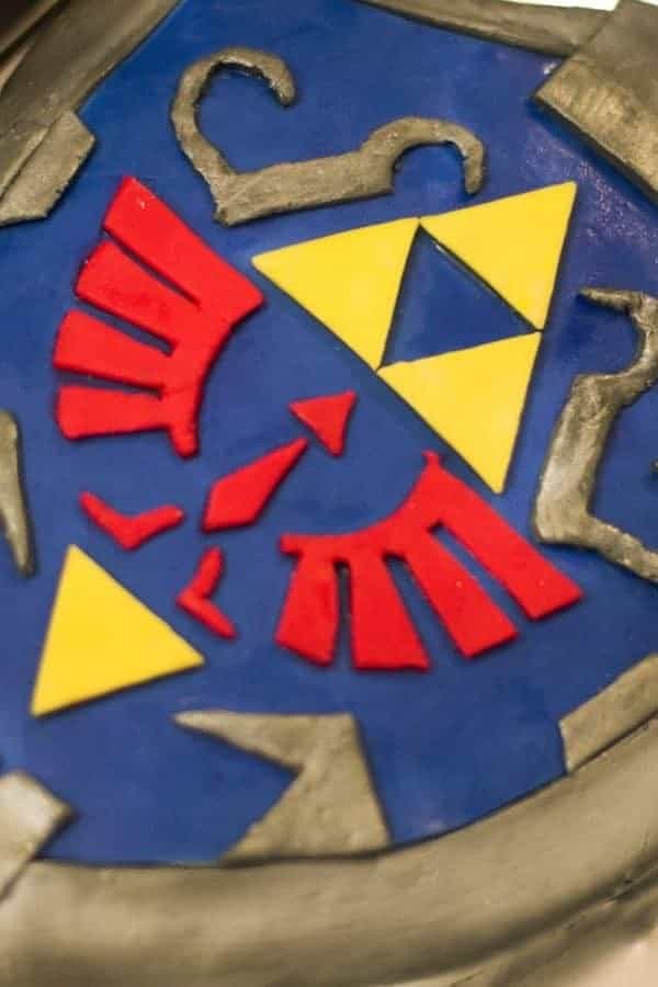 Legend of Zelda Hylian Shield Cake