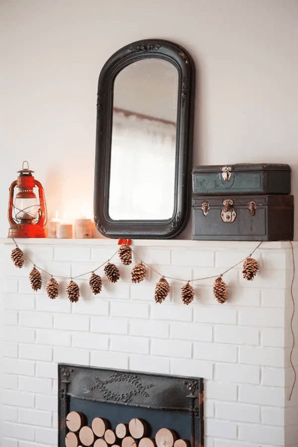 Gold Leaf Pine Cone Garland