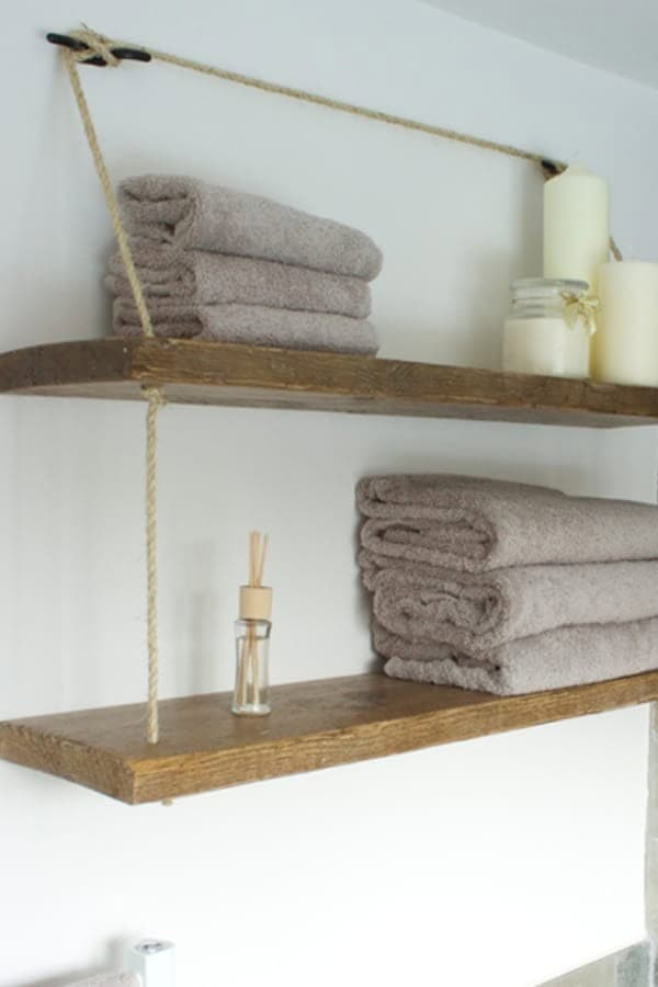 DIY – RECLAIMED WOOD BATHROOM SHELVES