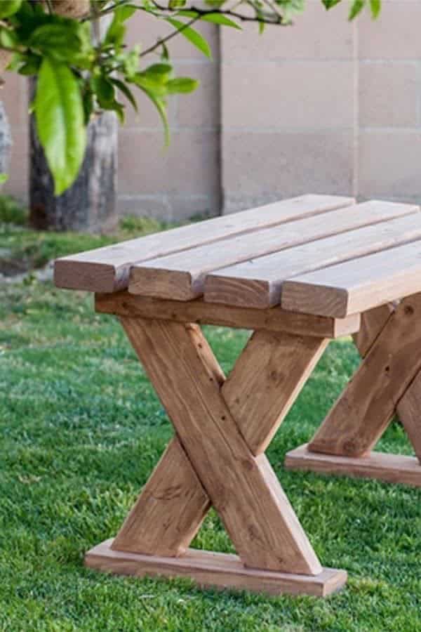 DIY 2×4 Bench