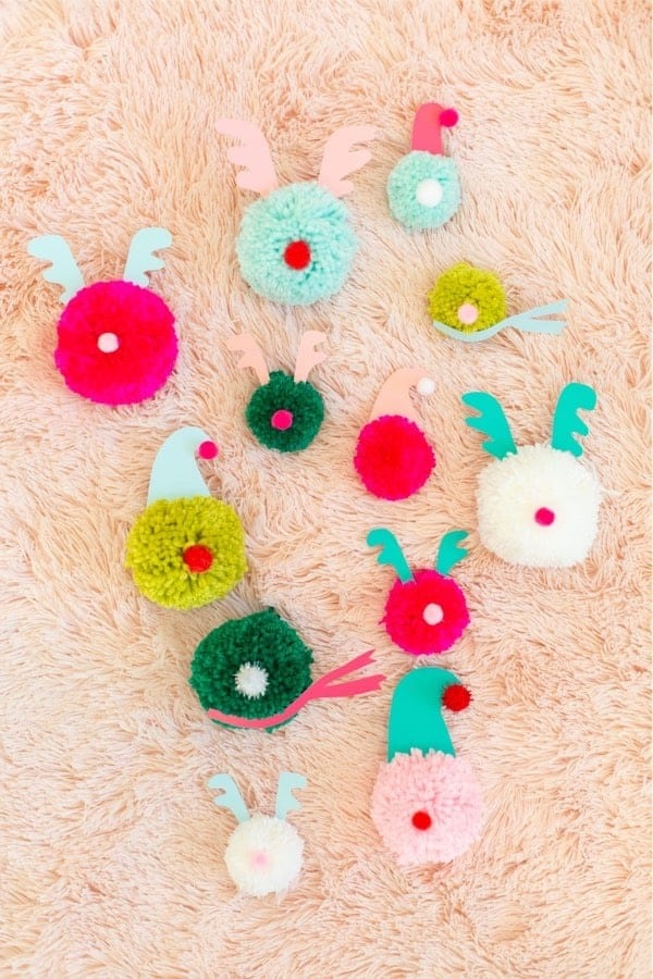 Christmas Ornaments With Yarn