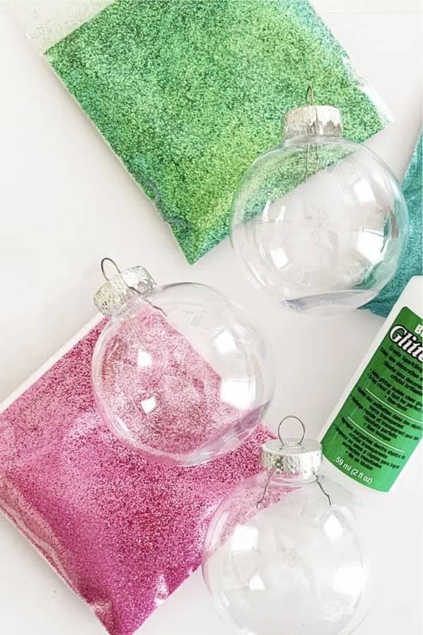 How to Make Easy Glitter Ornaments