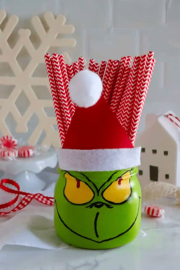 Mason Jar Grinch Craft