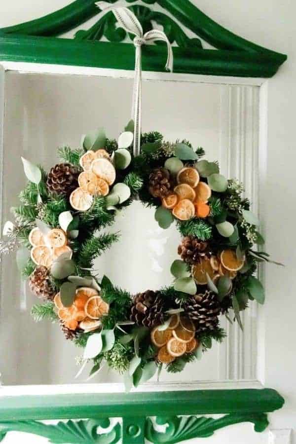 DIY DRIED ORANGE AND EUCALYPTUS WREATH