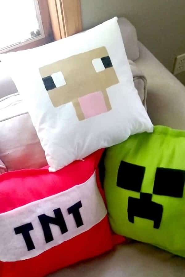 DIY NO SEW MINECRAFT PILLOWS