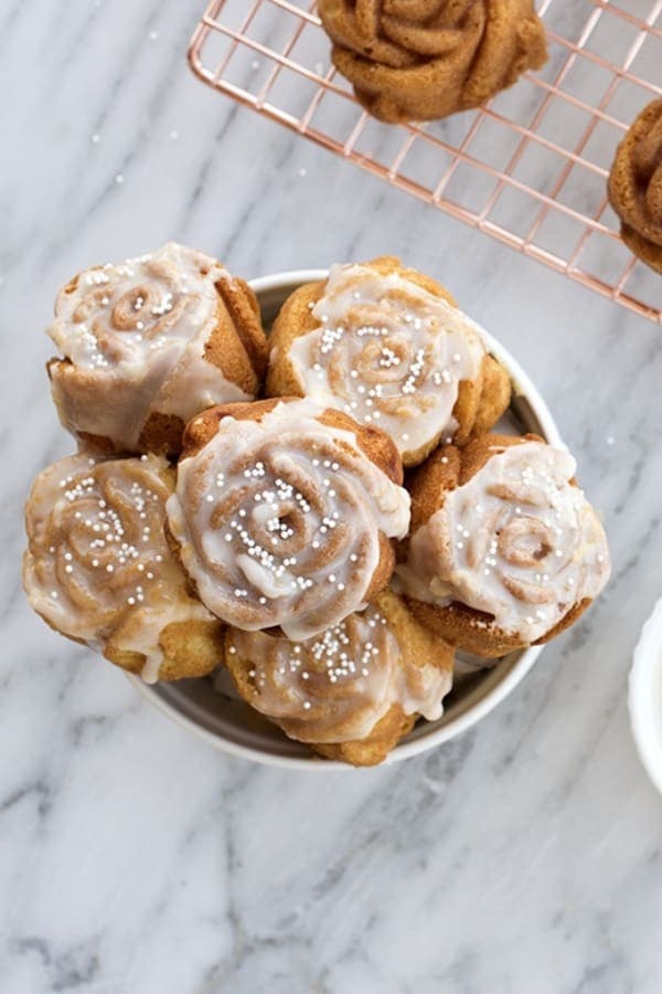 SWEET ROSE CAKELETS