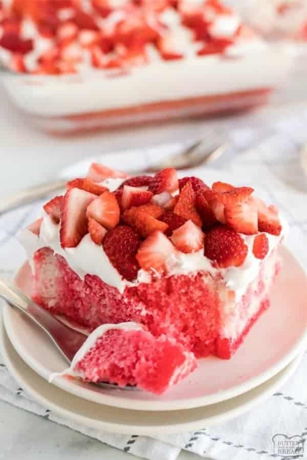 Strawberry Jello Poke Cake