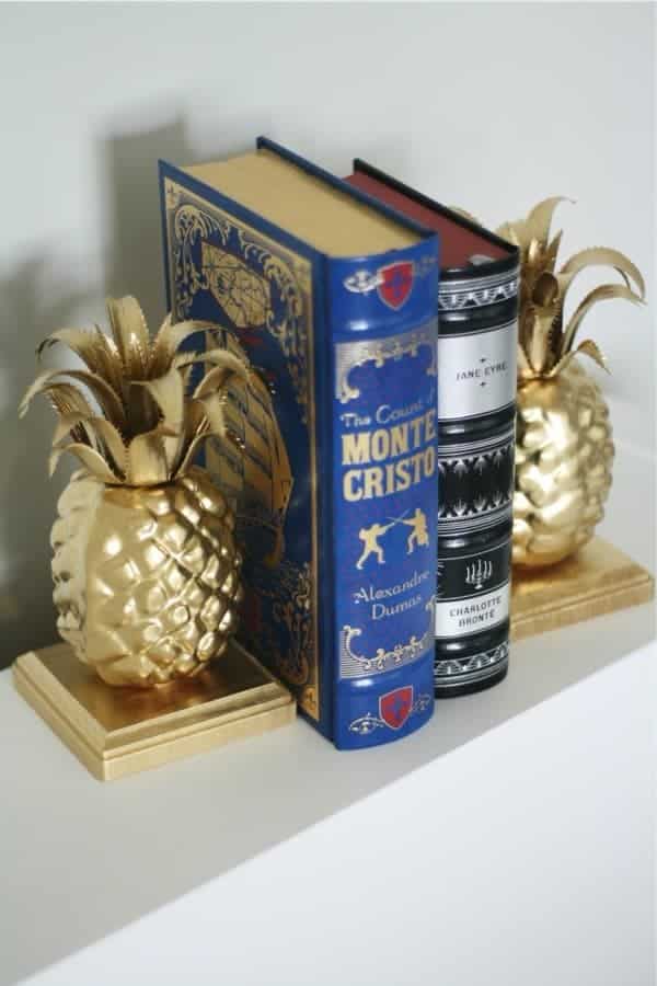 DIY Easy Pineapple Bookends