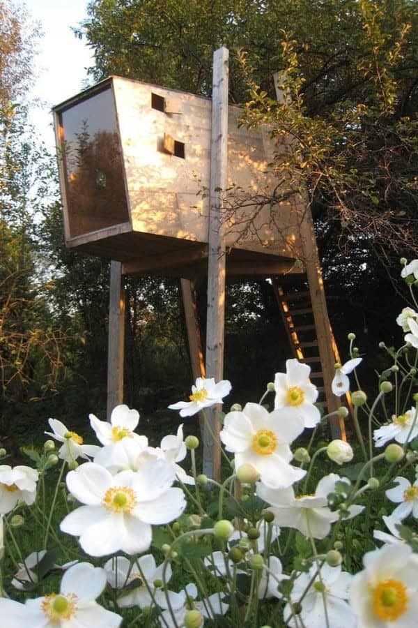 MODERN MAGIC TREEHOUSE FOR KIDS