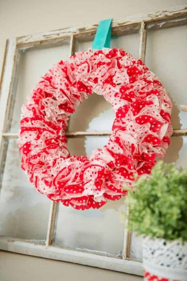 CUPCAKE LINER WREATH