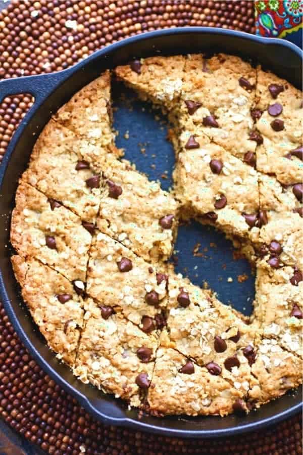 Oatmeal-Chocolate Chip Skillet Cookie