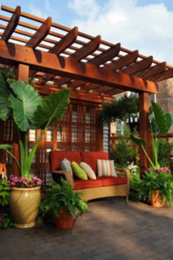 TROPICAL PATIO