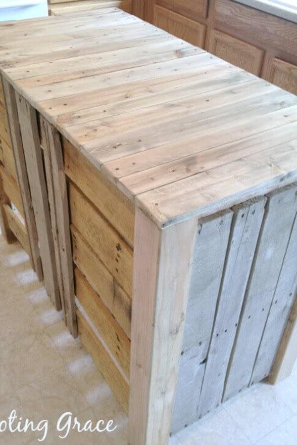 DIY Pallet Kitchen Island For Cheap