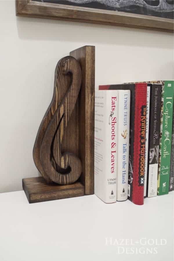 DIY Decorative Wooden Bookends