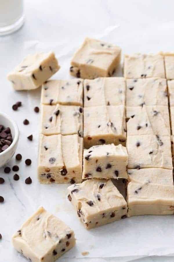 NO-BAKE CHOCOLATE CHIP COOKIE DOUGH FUDGE