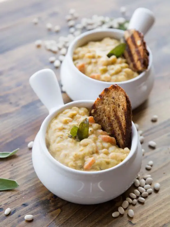 15 Bean Soup with Roasted Garlic