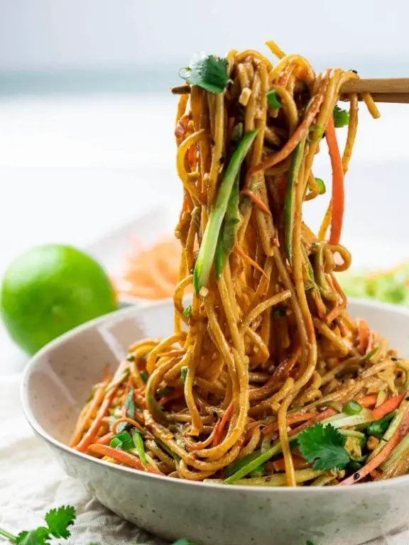 15-Minute Thai Peanut Noodles