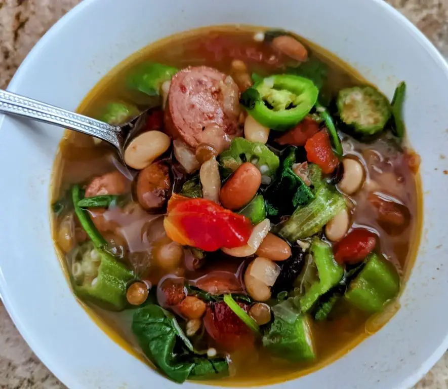 16 Bean Soup with Tomatoes and Spinach