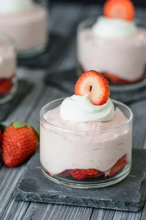 3-Ingredient Strawberry Mousse
