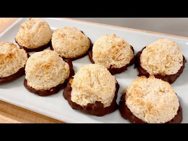 5-Minute Coconut Macaroons