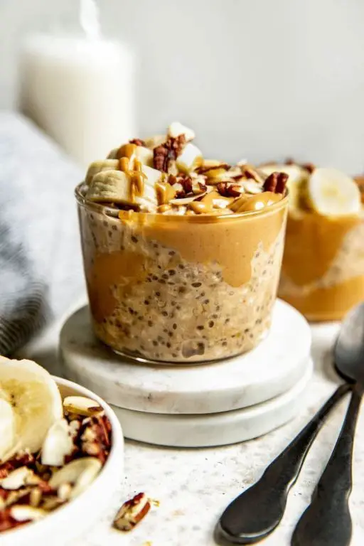 7-Ingredient Peanut Butter Banana Overnight Oats