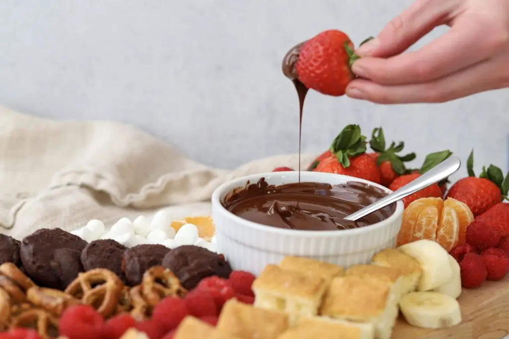 Abuelita Chocolate Fondue with Assorted Fruits