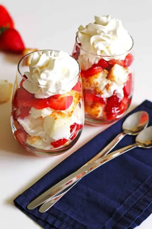 Angel Food Cake Mix and Whipped Cream Parfait