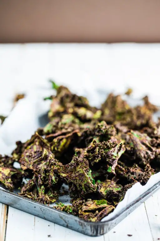 BBQ Flavored Crispy Kale Bites