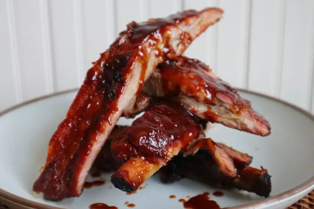 BBQ Ribs with Homemade Sauce