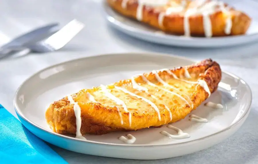 Baked Plantain Stuffed with Cheese