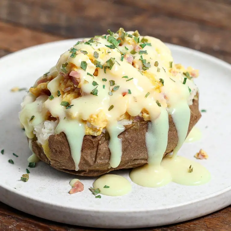 Baked Potatoes with Hollandaise Topping