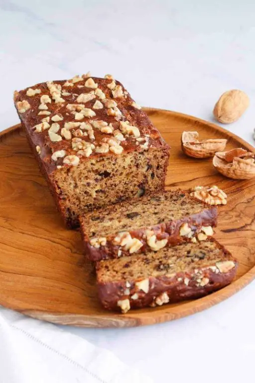 Banana Bread with Walnuts