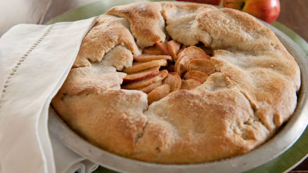 Barley Flour Apple Pie