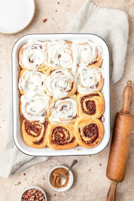 Barley Flour Cinnamon Rolls