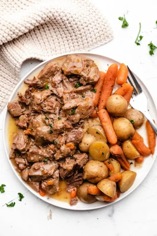 Beef Tips with Carrots and Potatoes