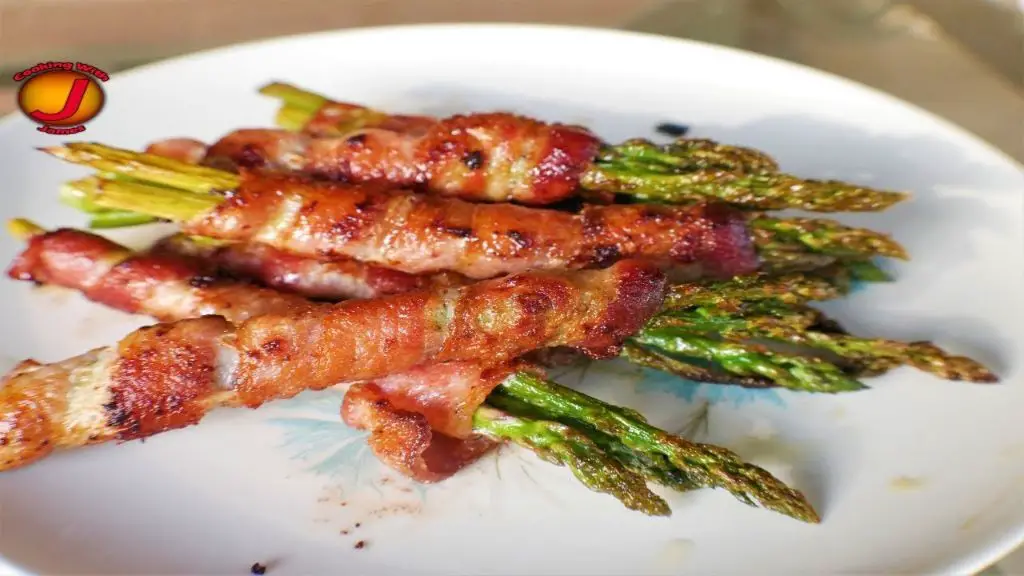 Blackstone Griddle Bacon-Wrapped Asparagus