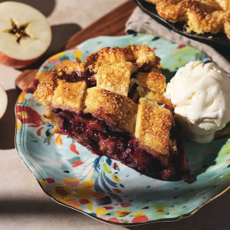 Blueberry and Apple Pie