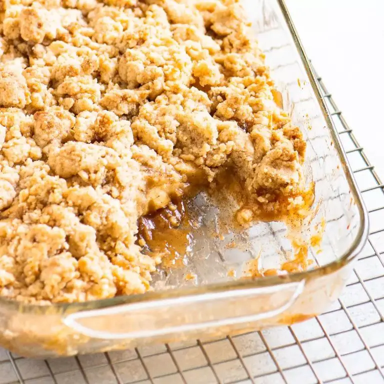Caramel Apple Crumble with apples, caramel sauce, and oats.