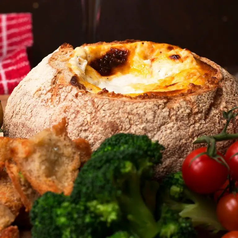 Cheese Fondue with Crusty Bread
