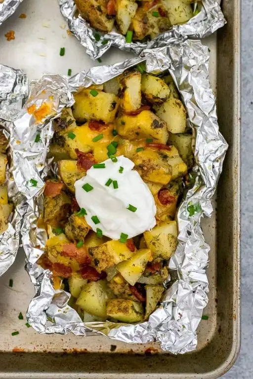 Cheesy Bacon Grilled Potatoes in Foil