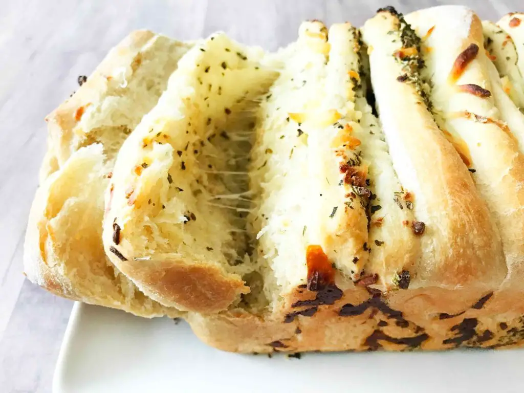 Cheesy Garlic Bread Machine Recipe